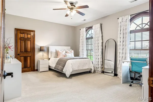 $1,839,000 | 32 Rathfarnum Lane, Weldon Spring, MO 63304