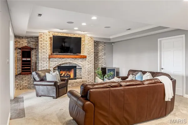 $1,839,000 | 32 Rathfarnum Lane, Weldon Spring, MO 63304