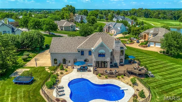 $1,839,000 | 32 Rathfarnum Lane, Weldon Spring, MO 63304
