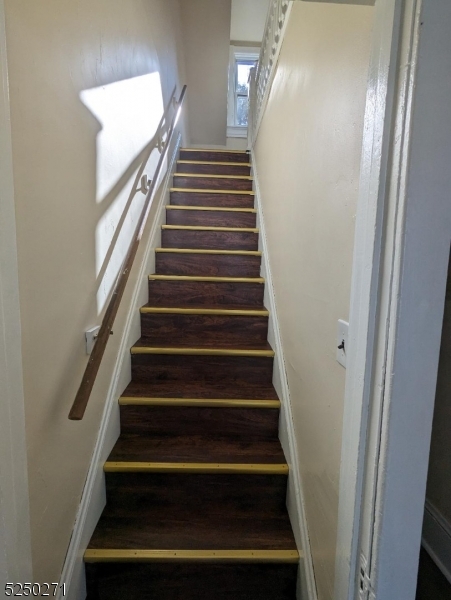 190 Chambers Street, Unit 2 Phillipsburg, NJ 08865 - Photo 6 of 10 a view of entryway