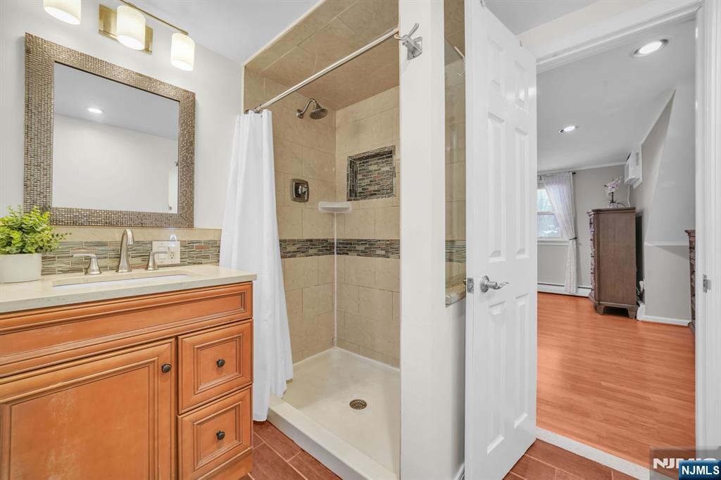 22 Woodlot Road Wayne, NJ 07470 - Photo 20 of 34