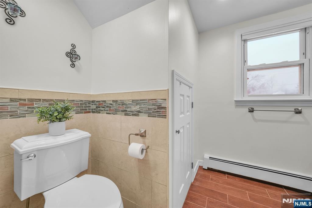 22 Woodlot Road Wayne, NJ 07470 - Photo 21 of 34