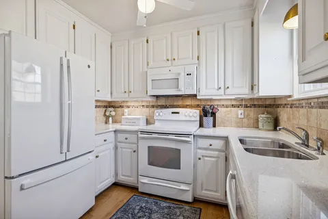 $379,900 | 9111 Sawyer Brown Road, Nashville, TN 37221