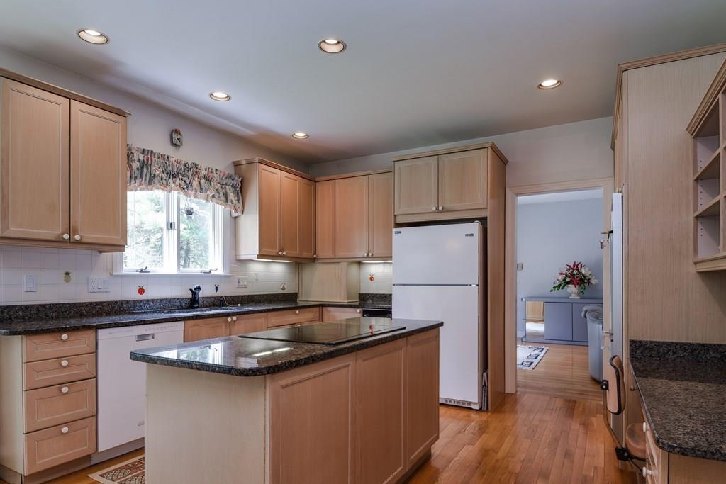 10 Village Hill Road Dover, MA 02030 - Photo 10 of 37 Gallery Image 10