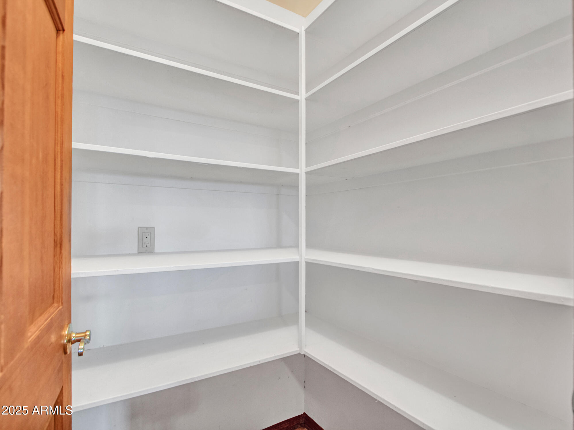 7143 East Highland Road Cave Creek, AZ 85331 - Photo 10 of 99 14-Pantry
