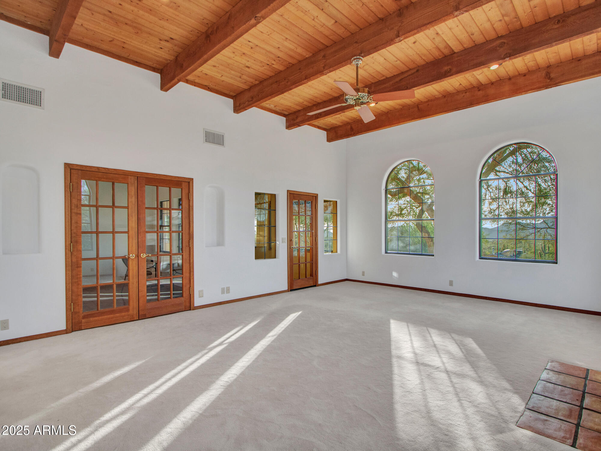 7143 East Highland Road Cave Creek, AZ 85331 - Photo 8 of 99 11-Living-room-(4)