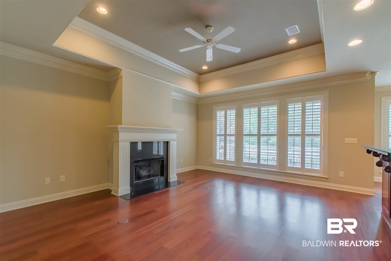 338 Pecan Ridge Boulevard Fairhope, AL 36532 - Photo 4 of 43 Living Room