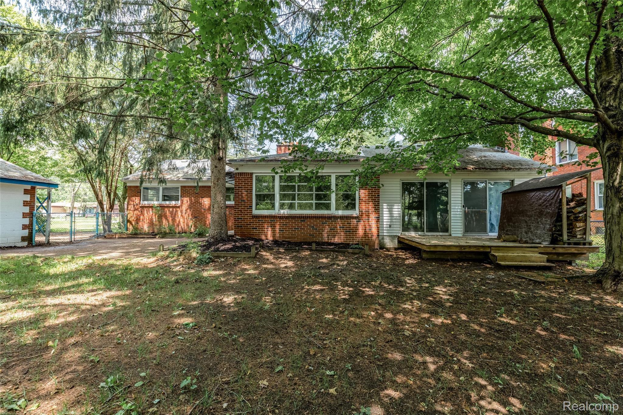 19475 Midway Road Southfield, MI 48075 - Photo 6 of 25 6.Back