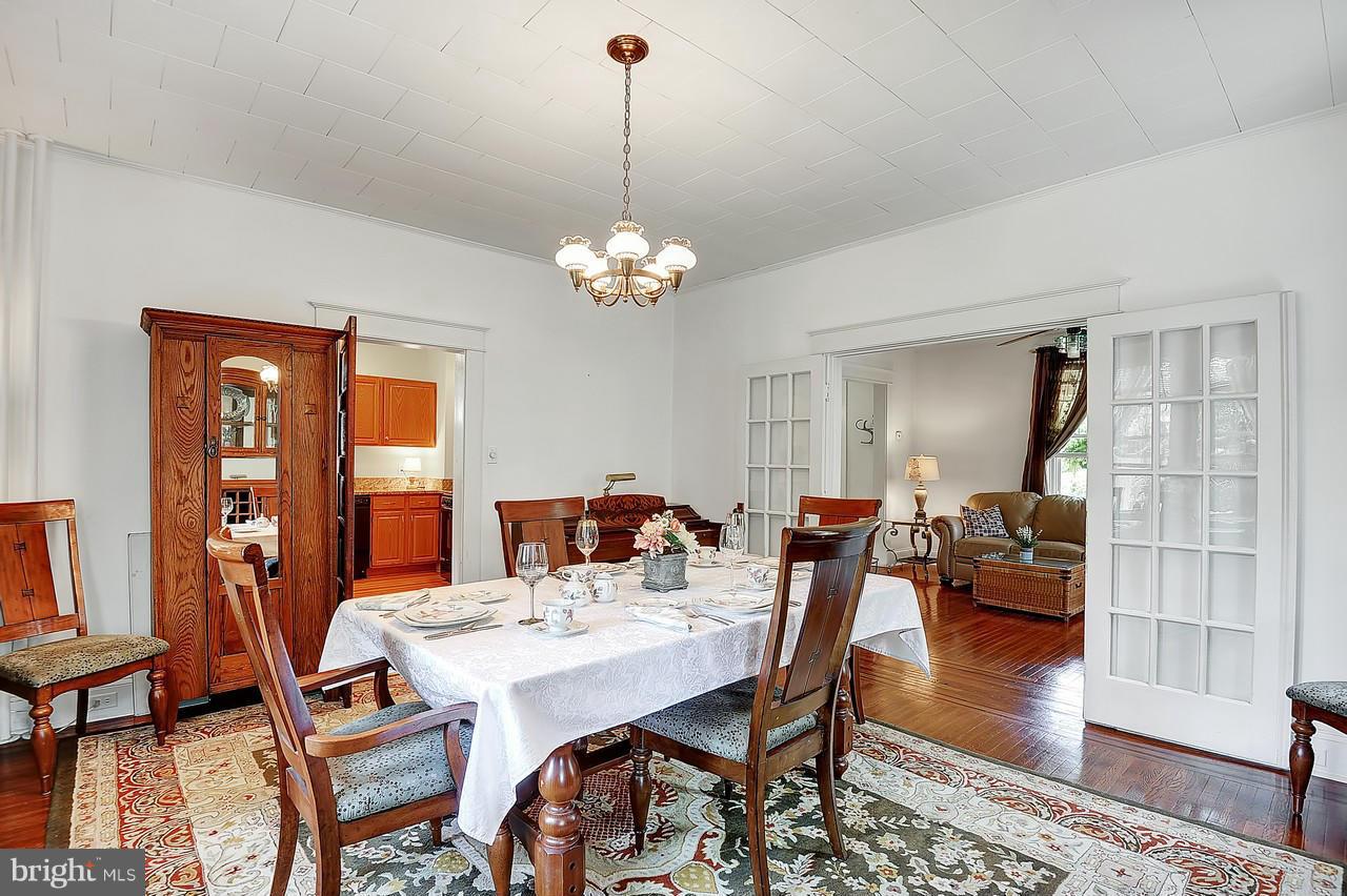 238 Mallow Hill Road Baltimore, MD 21229 - Photo 13 of 30 Dining Room