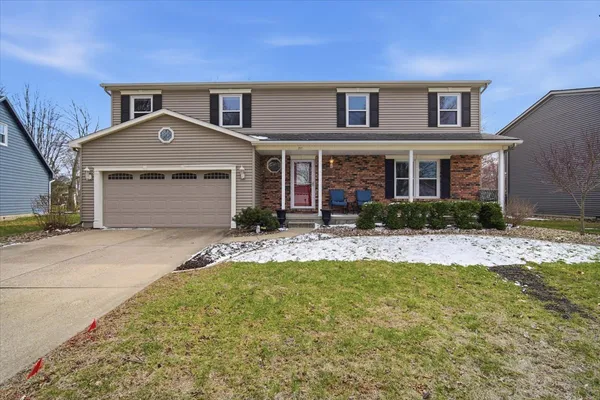 $330,000 | 211 Lake Shore Circle, Bloomington, IL 61704