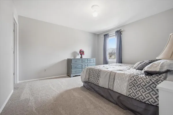 $330,000 | 211 Lake Shore Circle, Bloomington, IL 61704