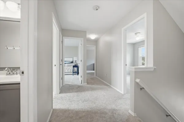 $330,000 | 211 Lake Shore Circle, Bloomington, IL 61704