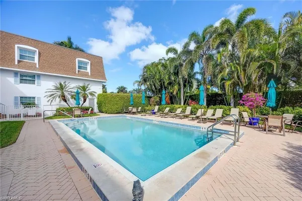 $15,000 | 1222 Gordon Drive, Unit 15, Naples, FL 34102
