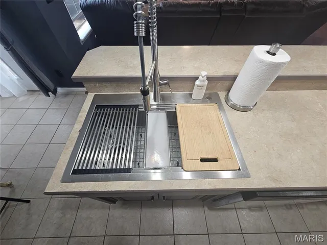 $330,000 | 139 Lyle Curtis Circle, Waynesville, MO 65583