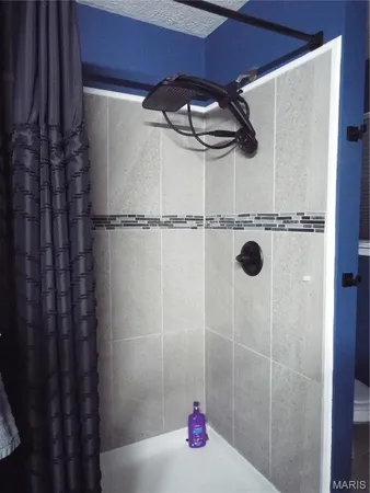 $325,000 | 139 Lyle Curtis Circle, Waynesville, MO 65583