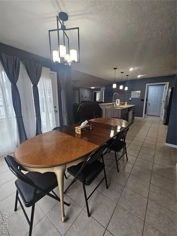 $330,000 | 139 Lyle Curtis Circle, Waynesville, MO 65583