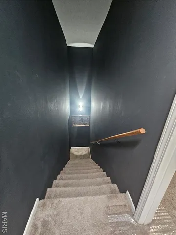 $330,000 | 139 Lyle Curtis Circle, Waynesville, MO 65583