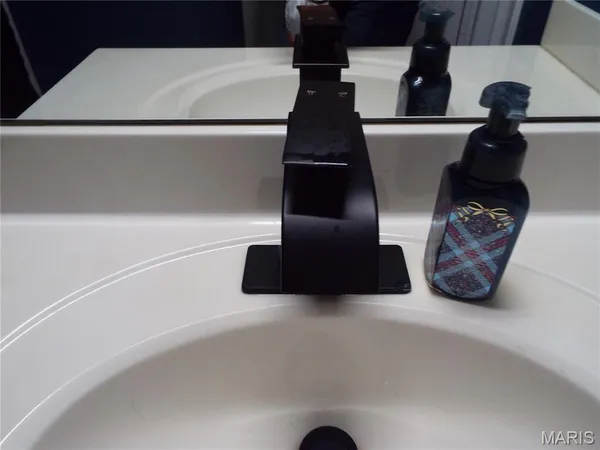 $325,000 | 139 Lyle Curtis Circle, Waynesville, MO 65583