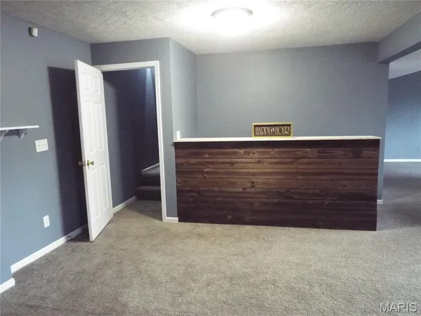 $325,000 | 139 Lyle Curtis Circle, Waynesville, MO 65583