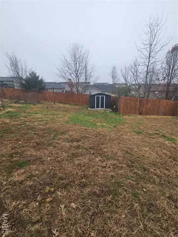 $330,000 | 139 Lyle Curtis Circle, Waynesville, MO 65583