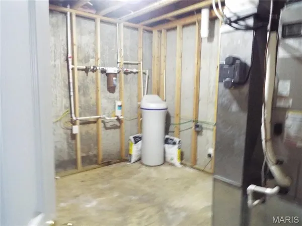 $325,000 | 139 Lyle Curtis Circle, Waynesville, MO 65583