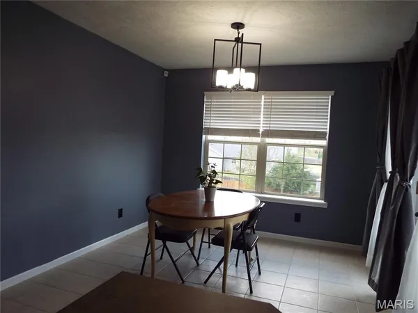 $325,000 | 139 Lyle Curtis Circle, Waynesville, MO 65583