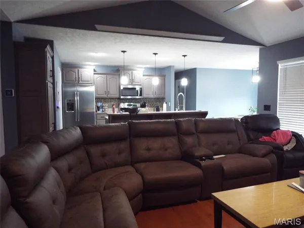 $325,000 | 139 Lyle Curtis Circle, Waynesville, MO 65583