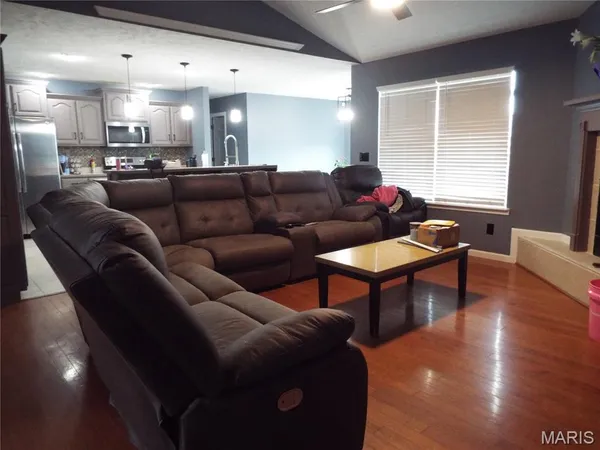 $325,000 | 139 Lyle Curtis Circle, Waynesville, MO 65583