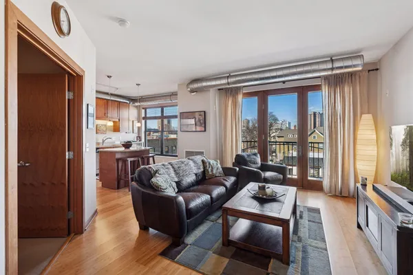 $1,550 | 15 East Franklin Avenue, Unit 322, Minneapolis, MN 55404