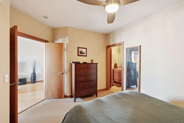 $1,550 | 15 East Franklin Avenue, Unit 322, Minneapolis, MN 55404