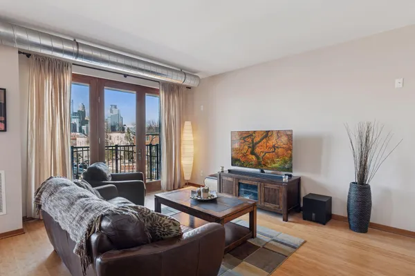 $1,550 | 15 East Franklin Avenue, Unit 322, Minneapolis, MN 55404