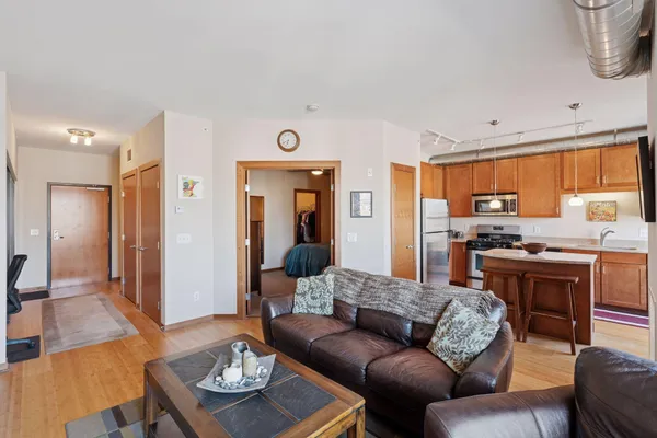 $1,550 | 15 East Franklin Avenue, Unit 322, Minneapolis, MN 55404