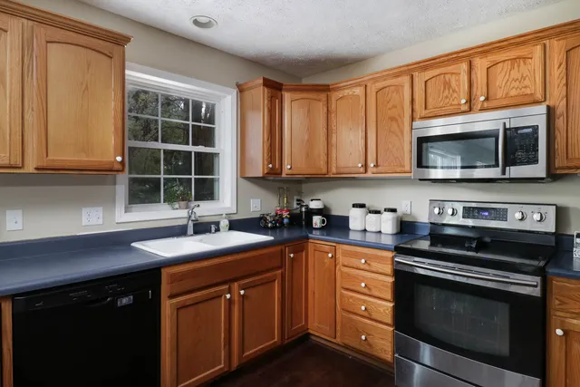 $340,000 | 1502 Killarney Court, Normal, IL 61761