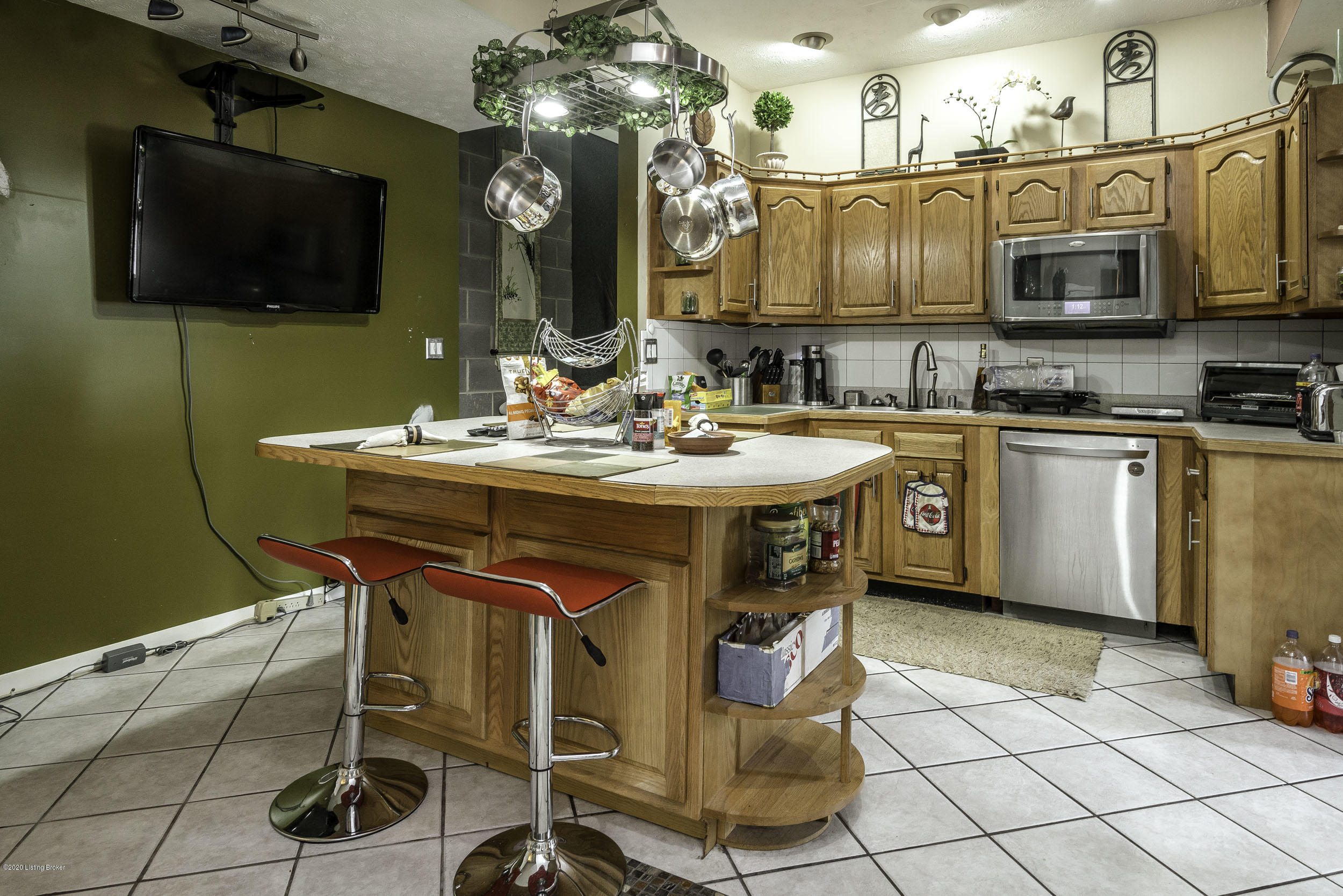 5525 Beth Road Louisville, KY 40219 - Photo 63 of 83 5525 Beth Rd-78