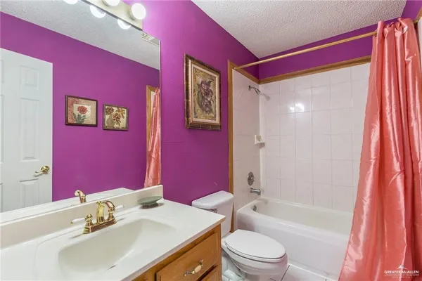 $1,800 | 1801 Crown Pointe Boulevard, Mission, TX 78572