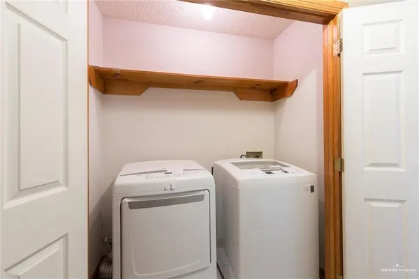 $1,800 | 1801 Crown Pointe Boulevard, Mission, TX 78572