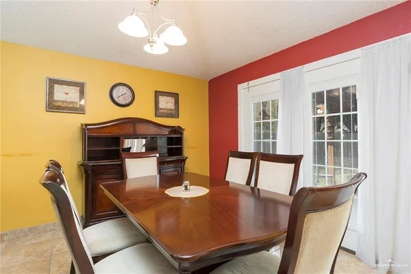 $1,800 | 1801 Crown Pointe Boulevard, Mission, TX 78572