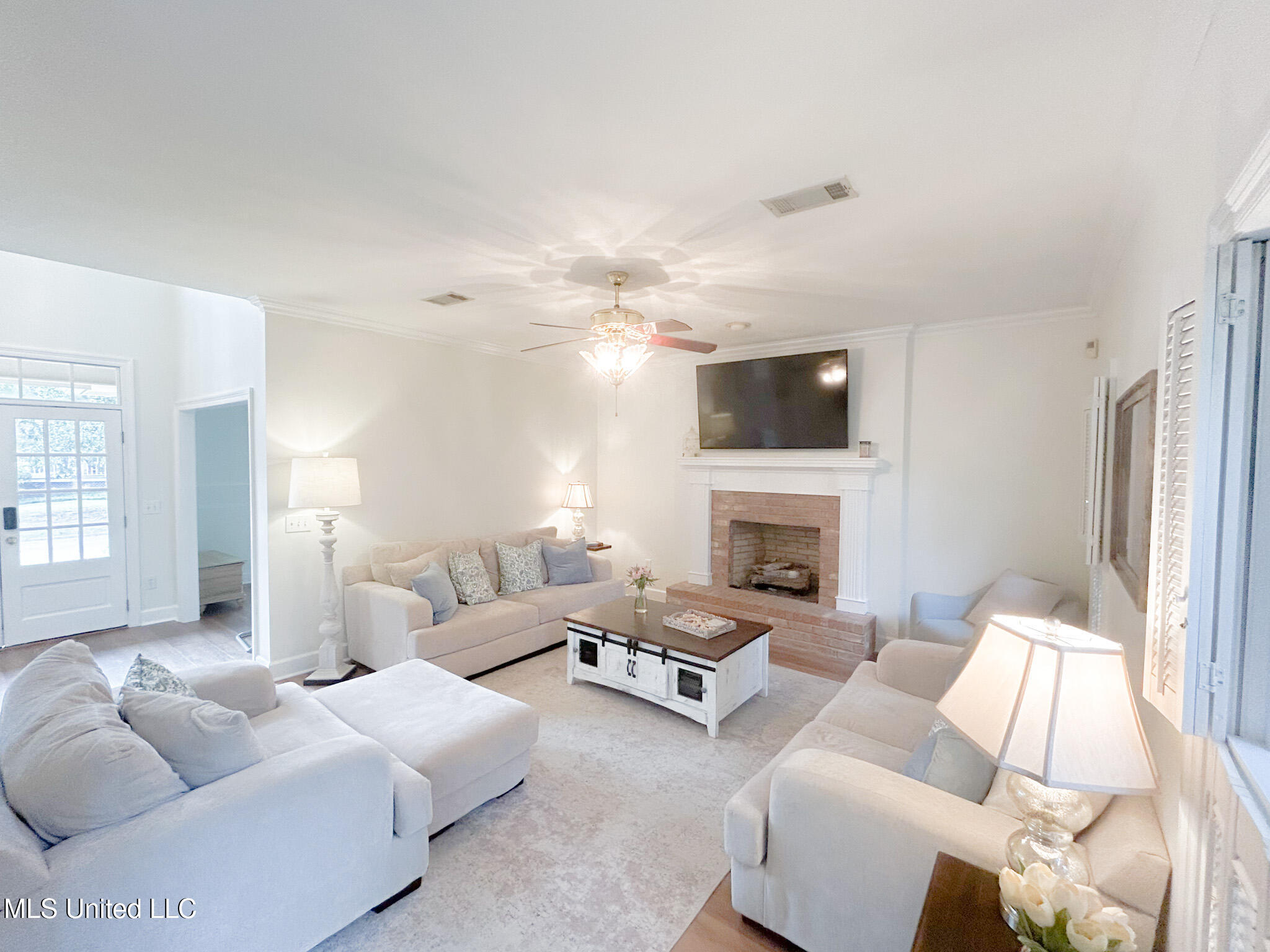 104 Santa Clara Drive Clinton, MS 39056 - Photo 5 of 19 IMG_7983