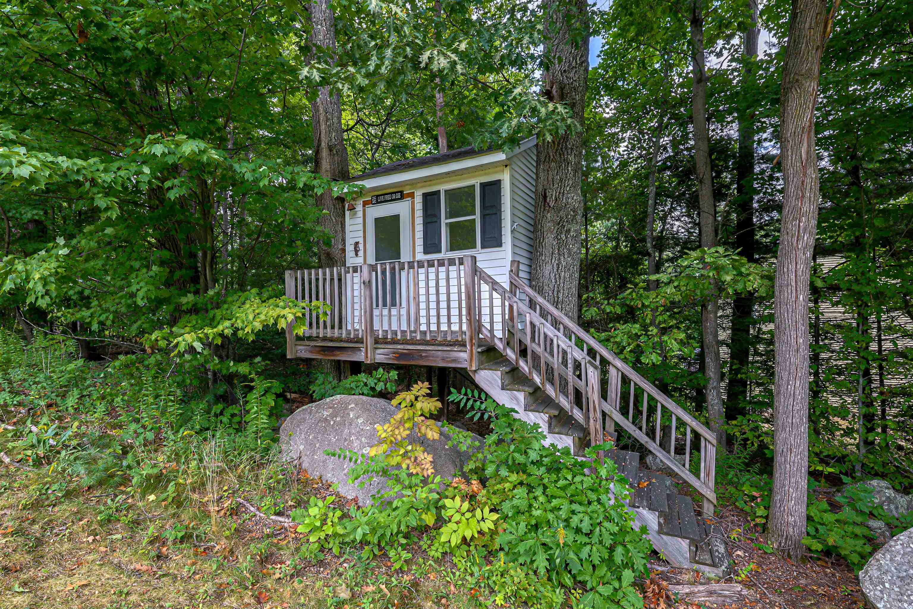 121 Birkdale Road Bedford, NH 03110 - Photo 37 of 44 Gallery Image 37