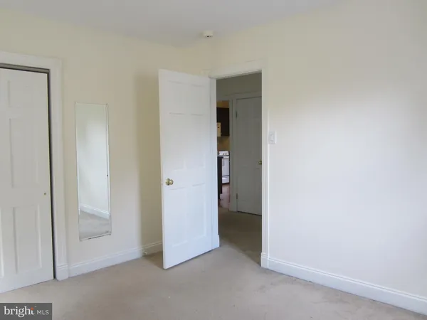 $2,350 | 129 East Homestead Avenue, Unit 2, Collingswood, NJ 08108