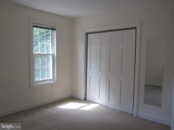 $2,350 | 129 East Homestead Avenue, Unit 2, Collingswood, NJ 08108