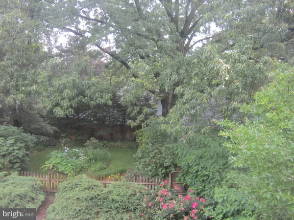 $2,350 | 129 East Homestead Avenue, Unit 2, Collingswood, NJ 08108