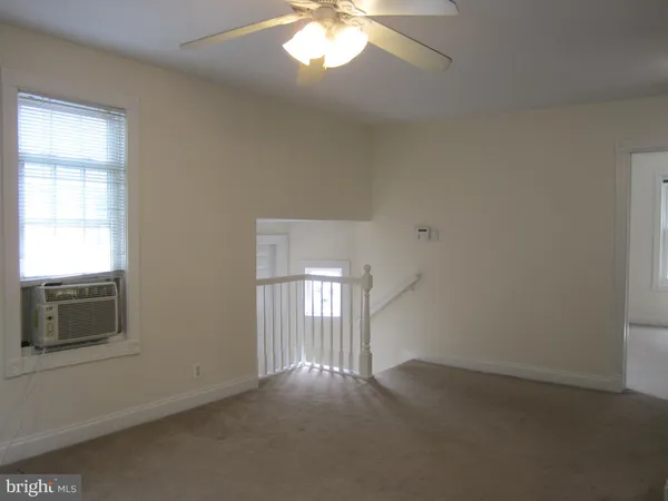 $2,350 | 129 East Homestead Avenue, Unit 2, Collingswood, NJ 08108