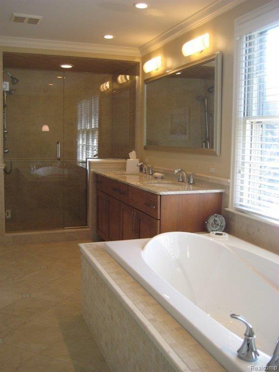 27 Warner Road Grosse Pointe, MI 48236 - Photo 16 of 21 27 Warner 021-1.jpg