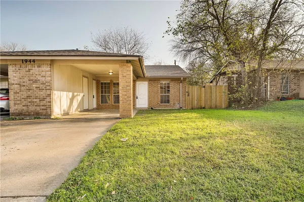 $1,295 | 1944 Nicole Circle, Unit A, Round Rock, TX 78664