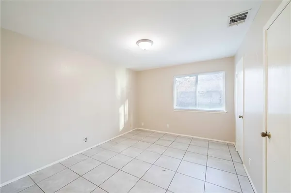 $1,295 | 1944 Nicole Circle, Unit A, Round Rock, TX 78664