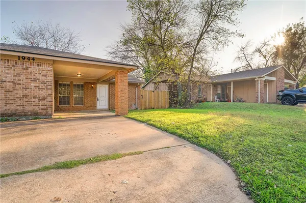 $1,295 | 1944 Nicole Circle, Unit A, Round Rock, TX 78664