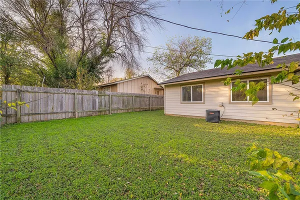 $1,295 | 1944 Nicole Circle, Unit A, Round Rock, TX 78664