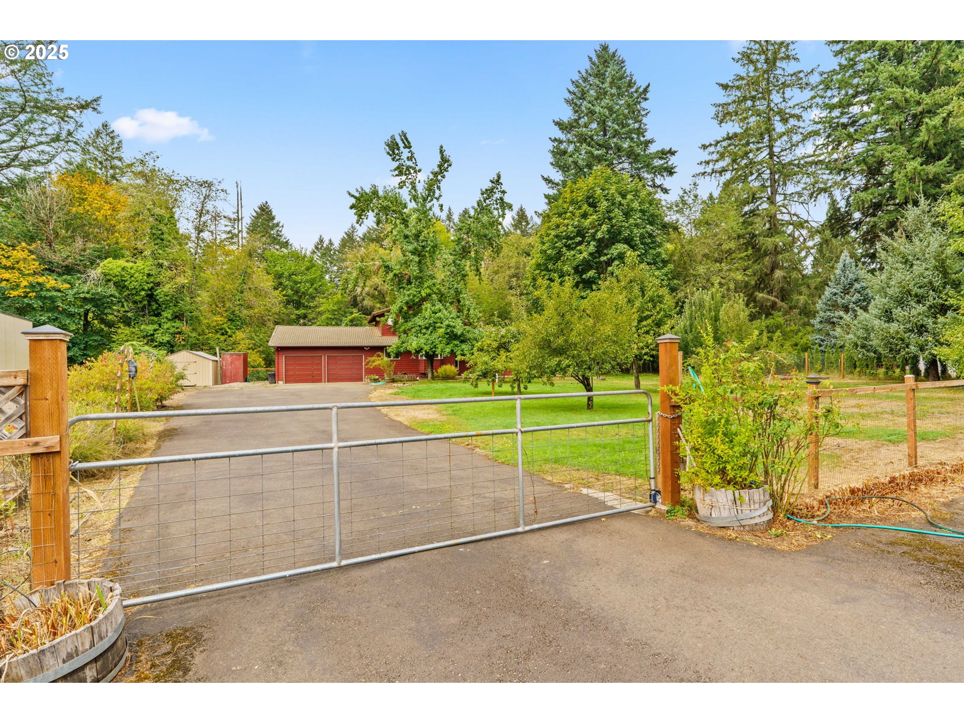 92968 Paschelke Road Marcola, OR 97454 - Photo 4 of 41 Gallery Image 4