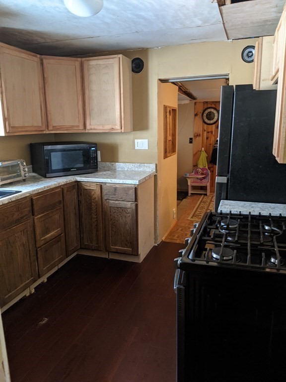 202 Rolf Avenue Chicopee, MA 01020 - Photo 11 of 16 Gallery Image 11
